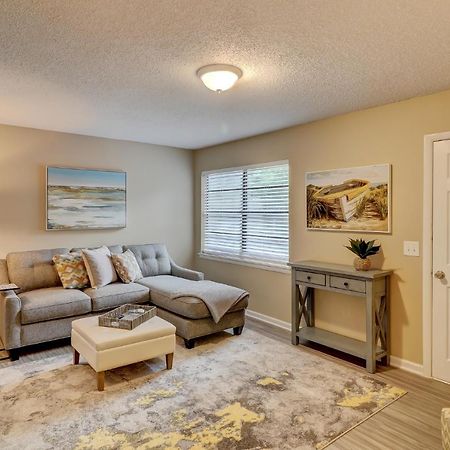 #111 Elaborate Condo Ideal Location 2Brm/2 Parking Хилтон-Хед-Айленд Экстерьер фото